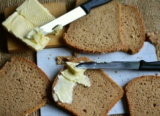 Czym smarować czerwona pupę dziecka?