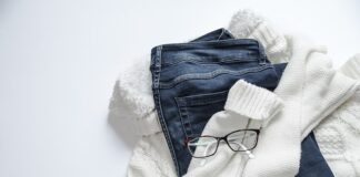 Co pasuje do obcisłych jeansów?
